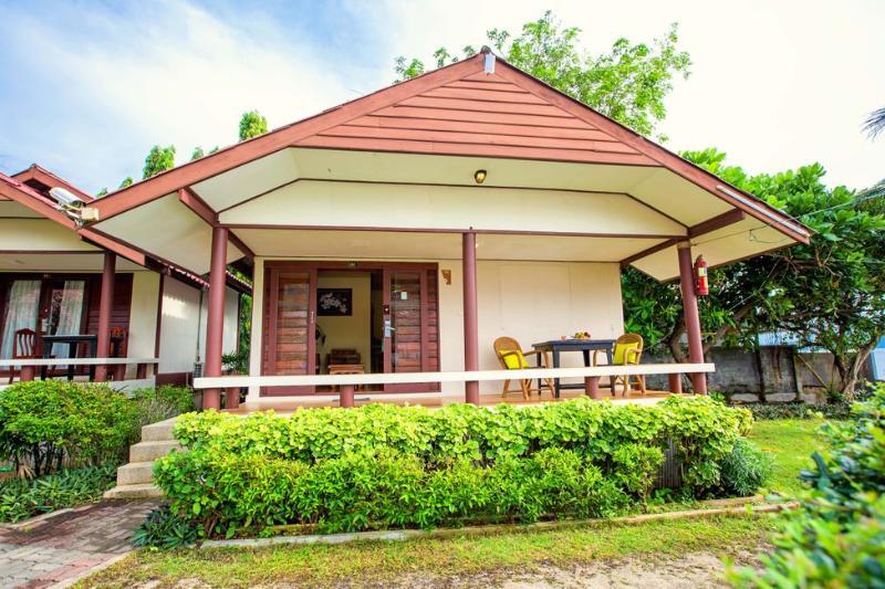 Buri Beach Resort パンガン島 エクステリア 写真
